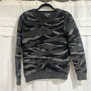 Barefoot Dreams CozyChic Seaside Crewneck Pullover Carbon Camo